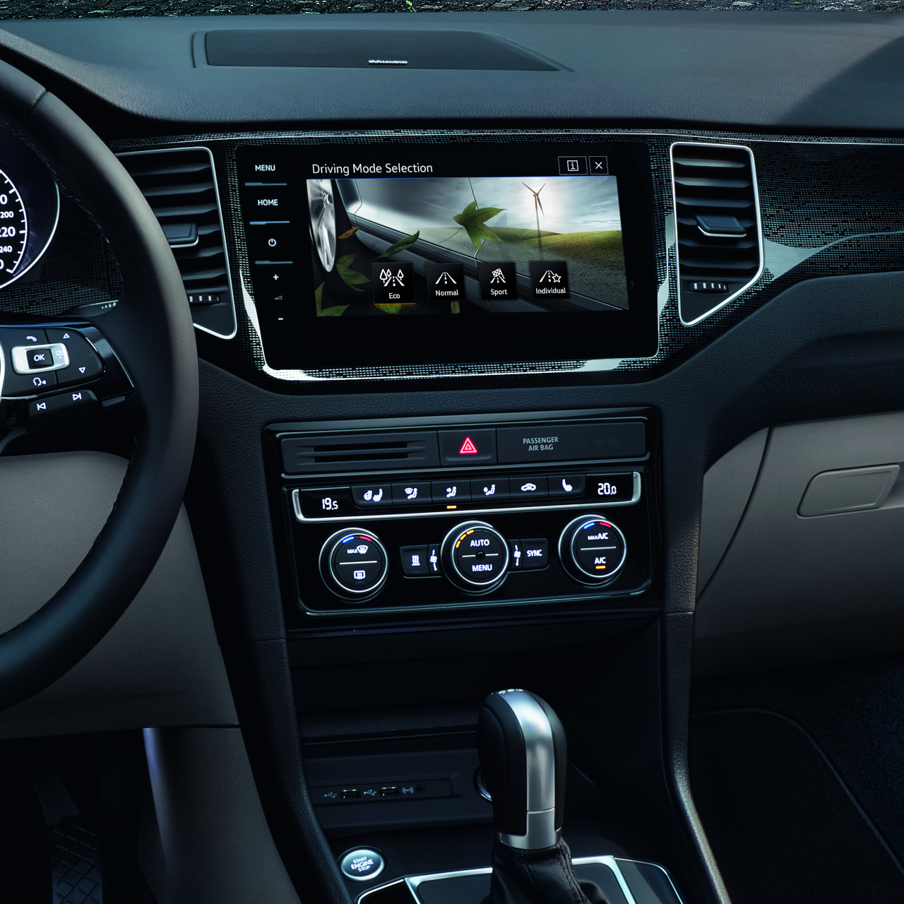 Navigationssystem des VW Golf Sportsvan
